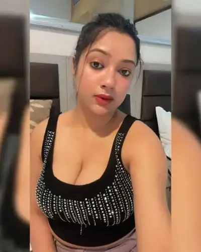 Call Girls Service East Lungdar